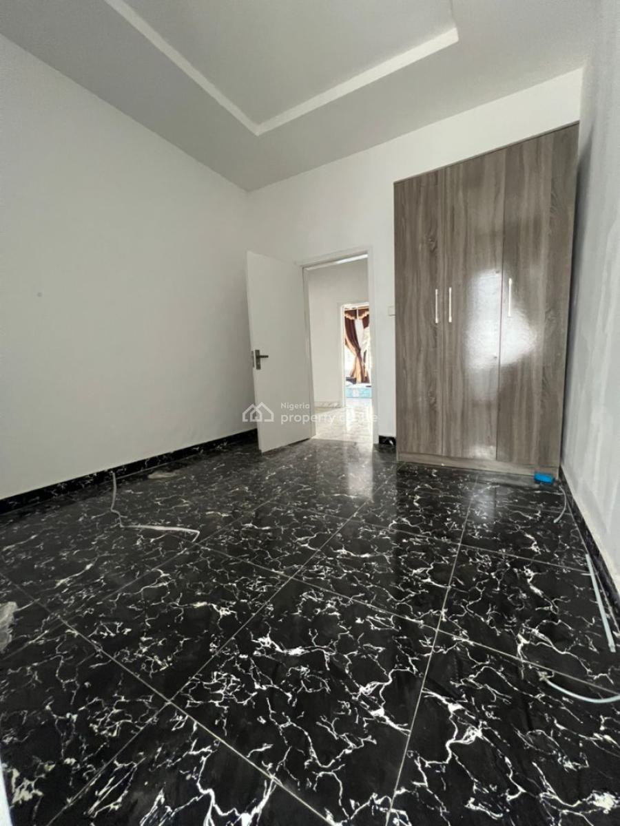 Fully Serviced Single Room Sharing Kitchen in a Serene and Secured Est, Ikota Gra Via Megachiken, Lekki, Lagos, Flat / Apartment for Rent