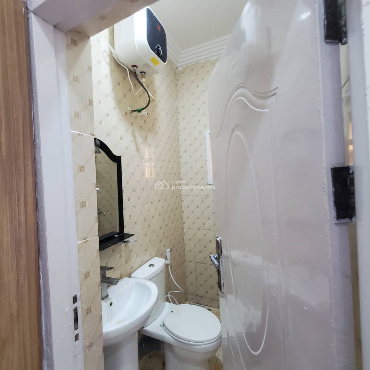 Standard Two Bedroom Apartment, Silverland Estate Sangotedo, Ajah, Lagos, Flat / Apartment for Rent