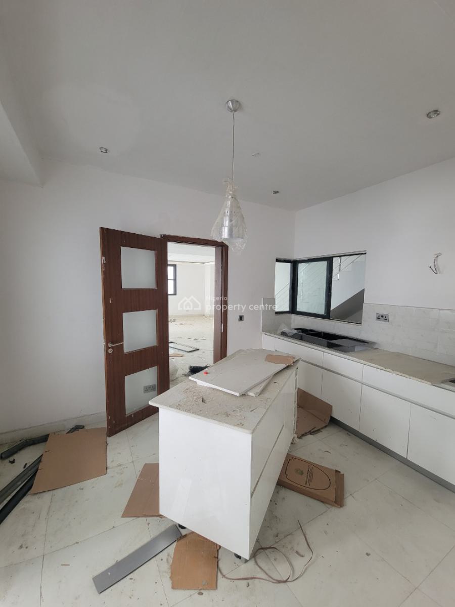 Brand New 3bedroom Maisonette in Lekki Phase 1, Lekki Phase 1, Lekki, Lagos, Flat / Apartment for Rent