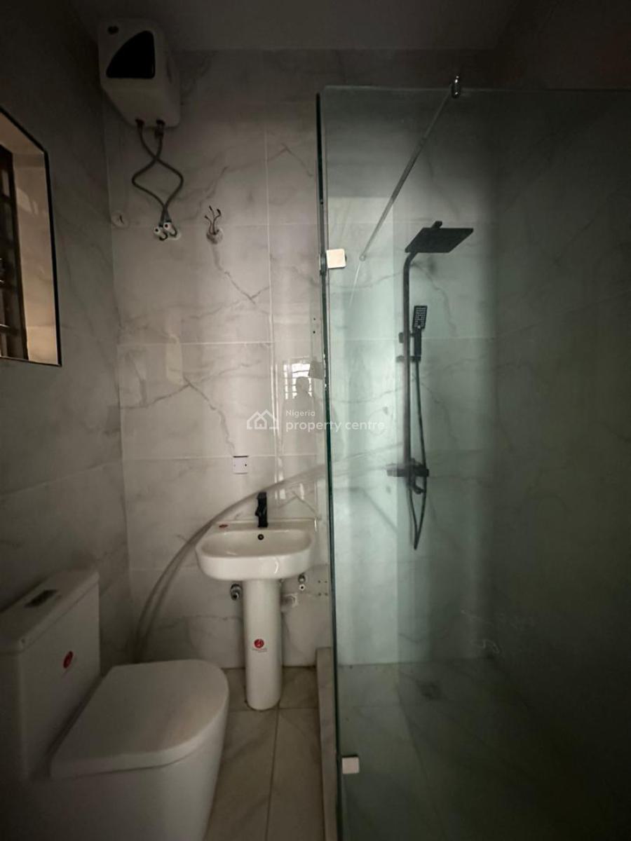 Luxury 2 Bedroom Apartment with Excellent Facility, Lekki Phase 1, Lekki, Lagos, Flat / Apartment for Rent