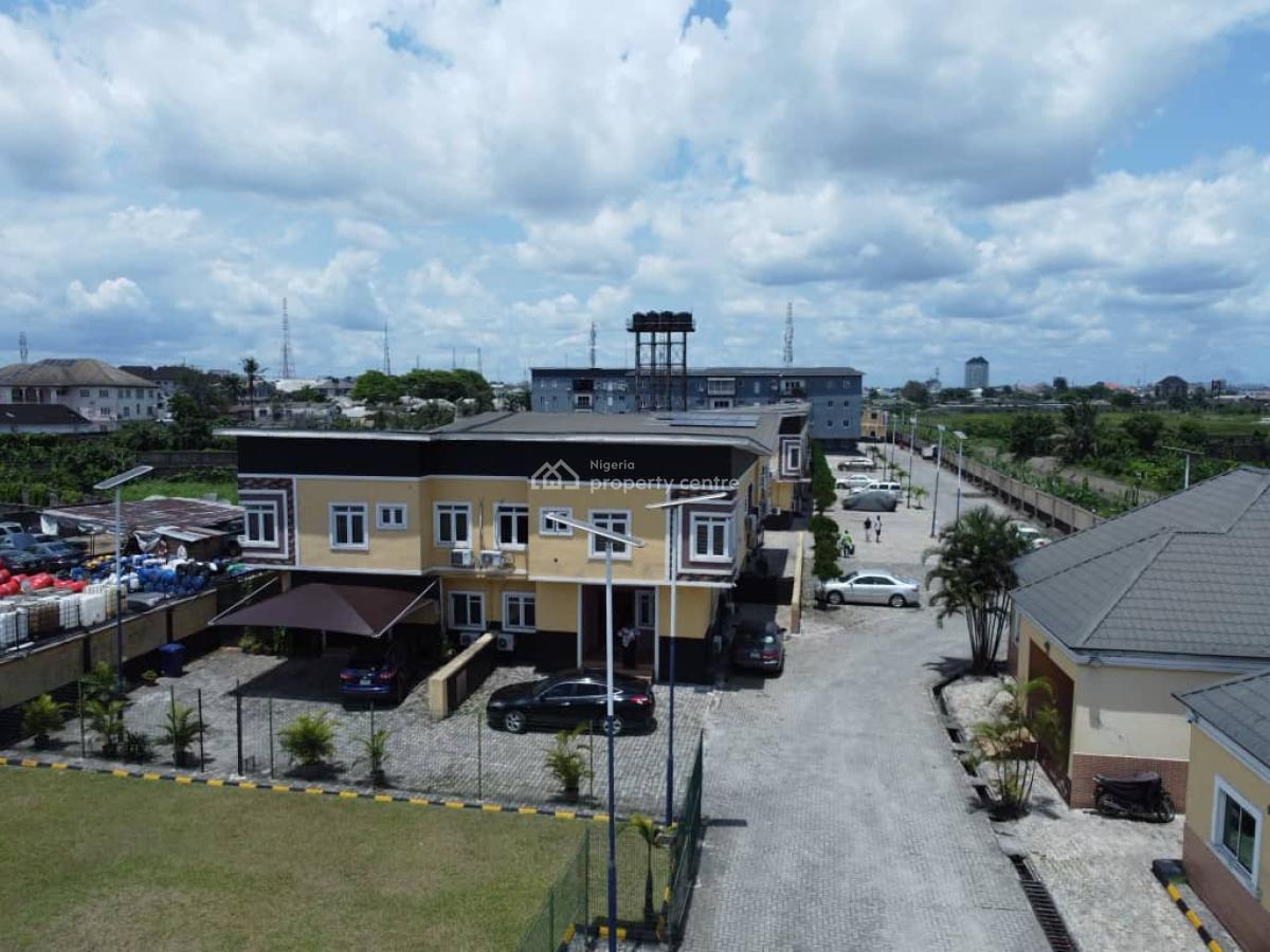 2 Bedrooms Apartment Available, Phase 3 Gra, Port Harcourt, Rivers, Flat / Apartment for Sale