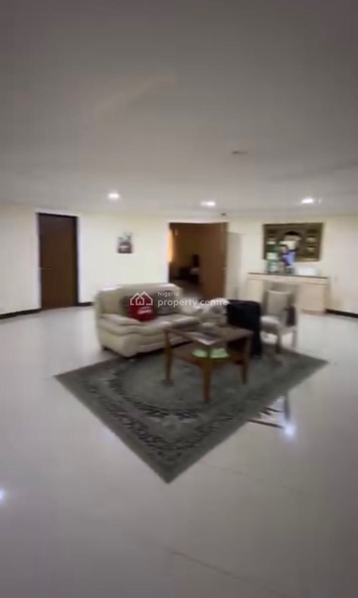 10-bedroom Mansion, Maitama District, Abuja, Detached Duplex for Sale