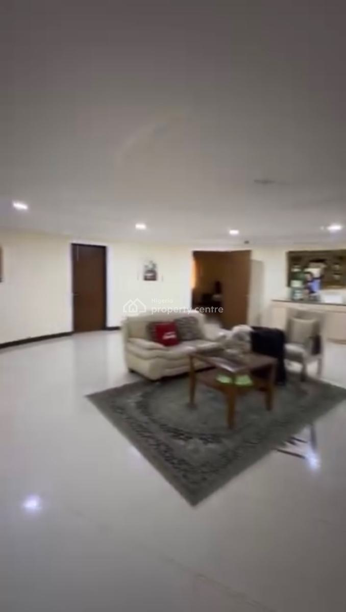 10-bedroom Mansion, Maitama District, Abuja, Detached Duplex for Sale