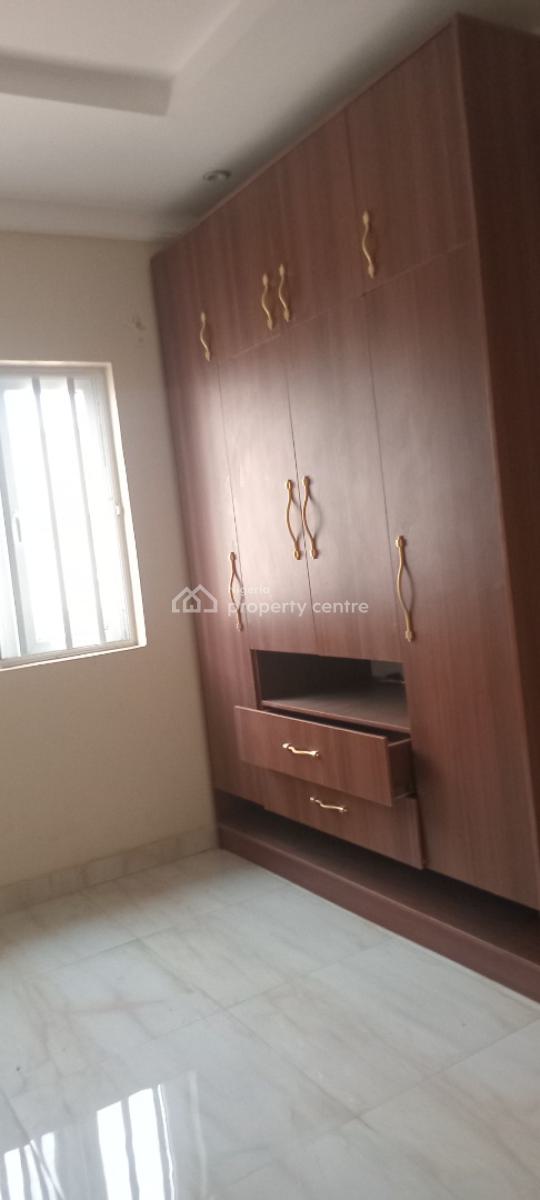 Now Available, Off Mobil Road, Ilaje, Ajah, Lagos, Flat / Apartment for Rent