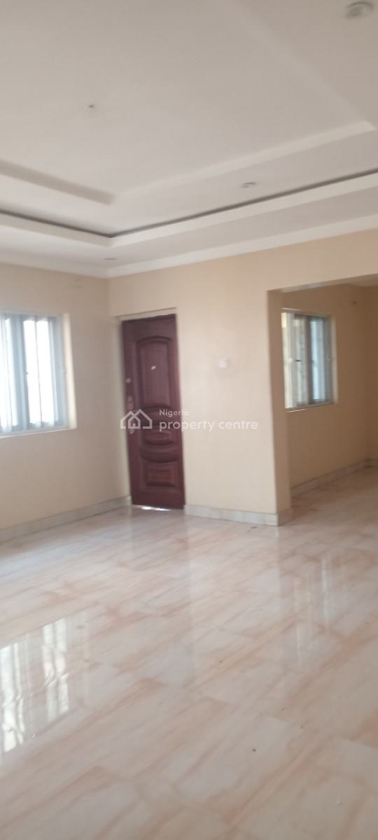 Now Available, Off Mobil Road, Ilaje, Ajah, Lagos, Flat / Apartment for Rent