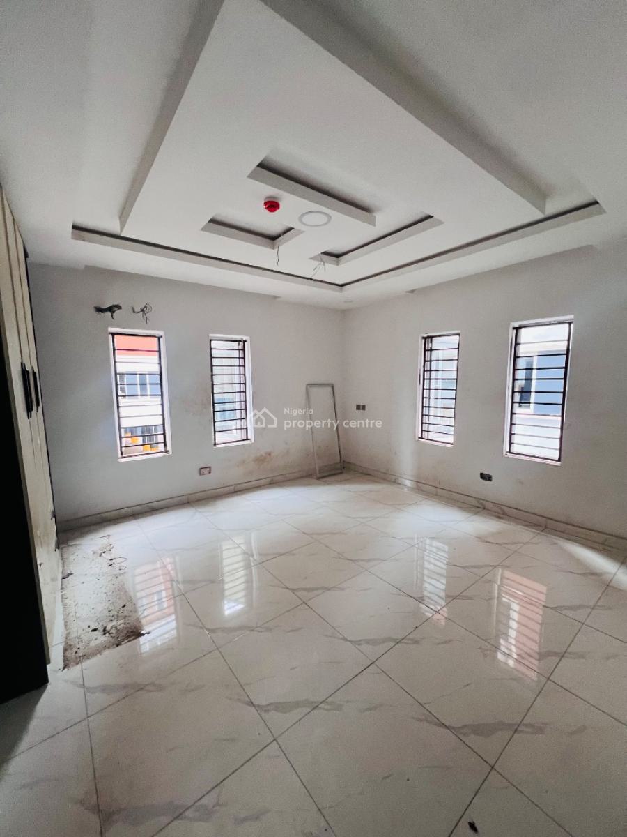 Luxury 2 Bedroom Apartment with Bq, Lekki Phase 1, Lekki, Lagos, Flat / Apartment for Sale