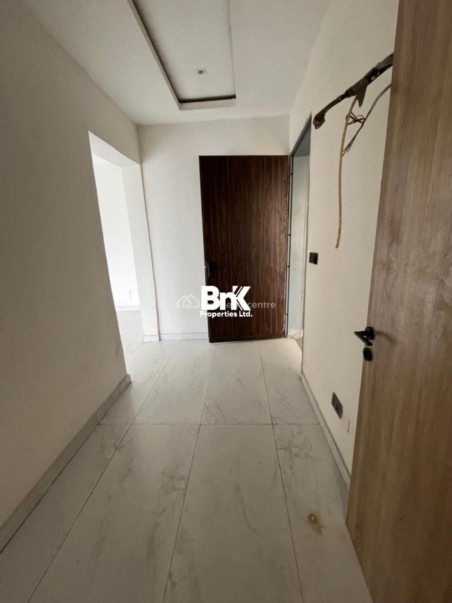 Classic 3 Bedroom Apartment with Elevator (4th Floor), Victoria Island (vi), Lagos, Flat / Apartment for Sale