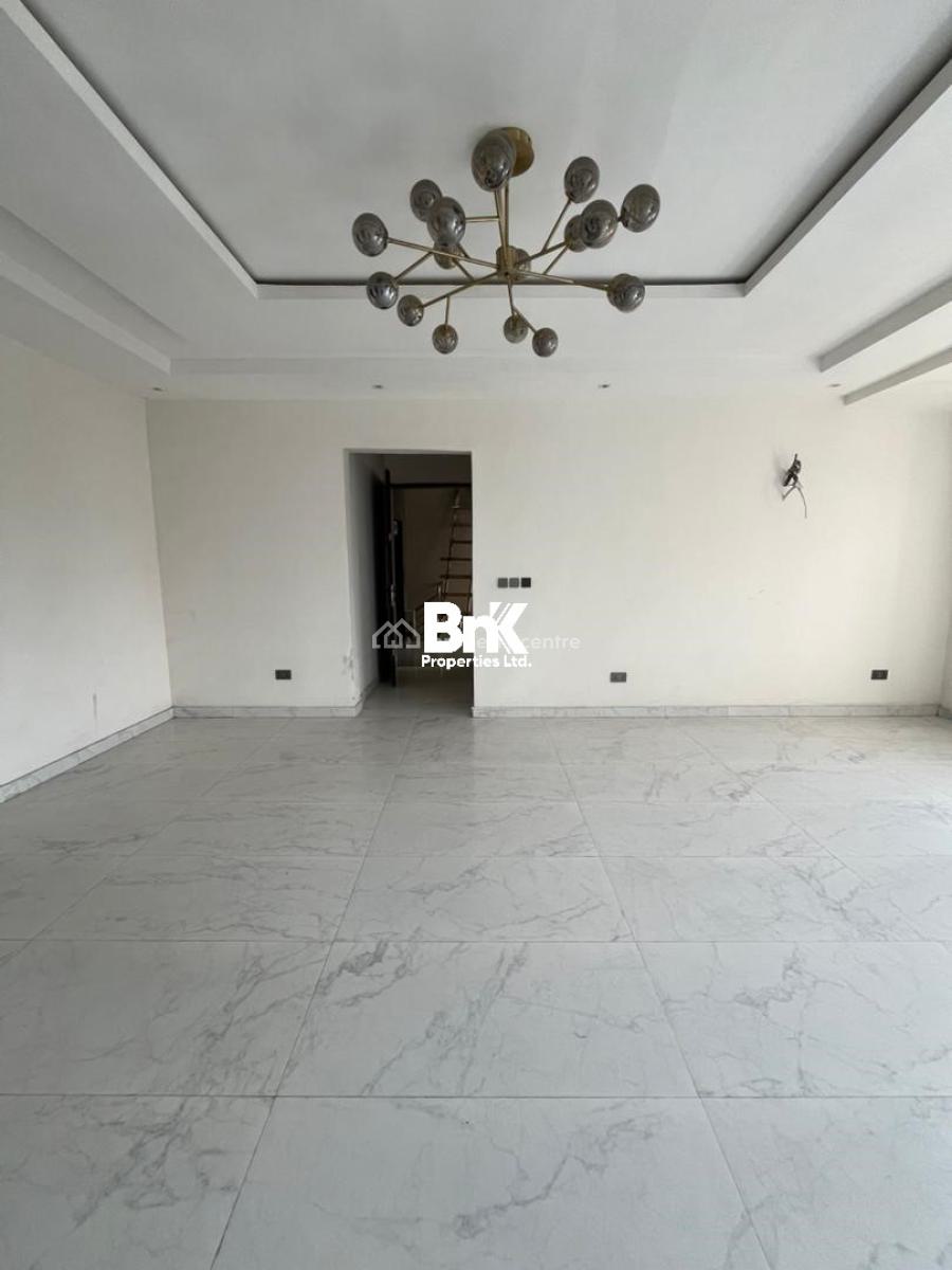 Classic 3 Bedroom Apartment with Elevator (4th Floor), Victoria Island (vi), Lagos, Flat / Apartment for Sale