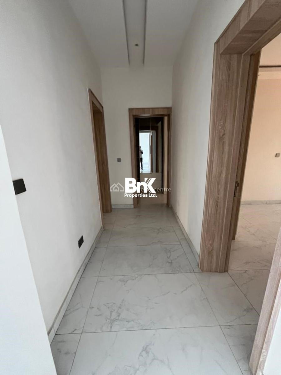 Classic 3 Bedroom Apartment with Elevator (4th Floor), Victoria Island (vi), Lagos, Flat / Apartment for Sale