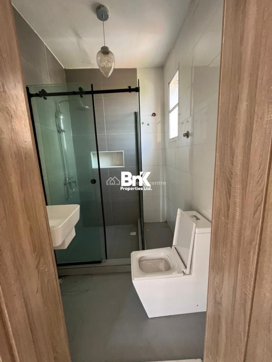 Classic 3 Bedroom Apartment with Elevator (4th Floor), Victoria Island (vi), Lagos, Flat / Apartment for Sale