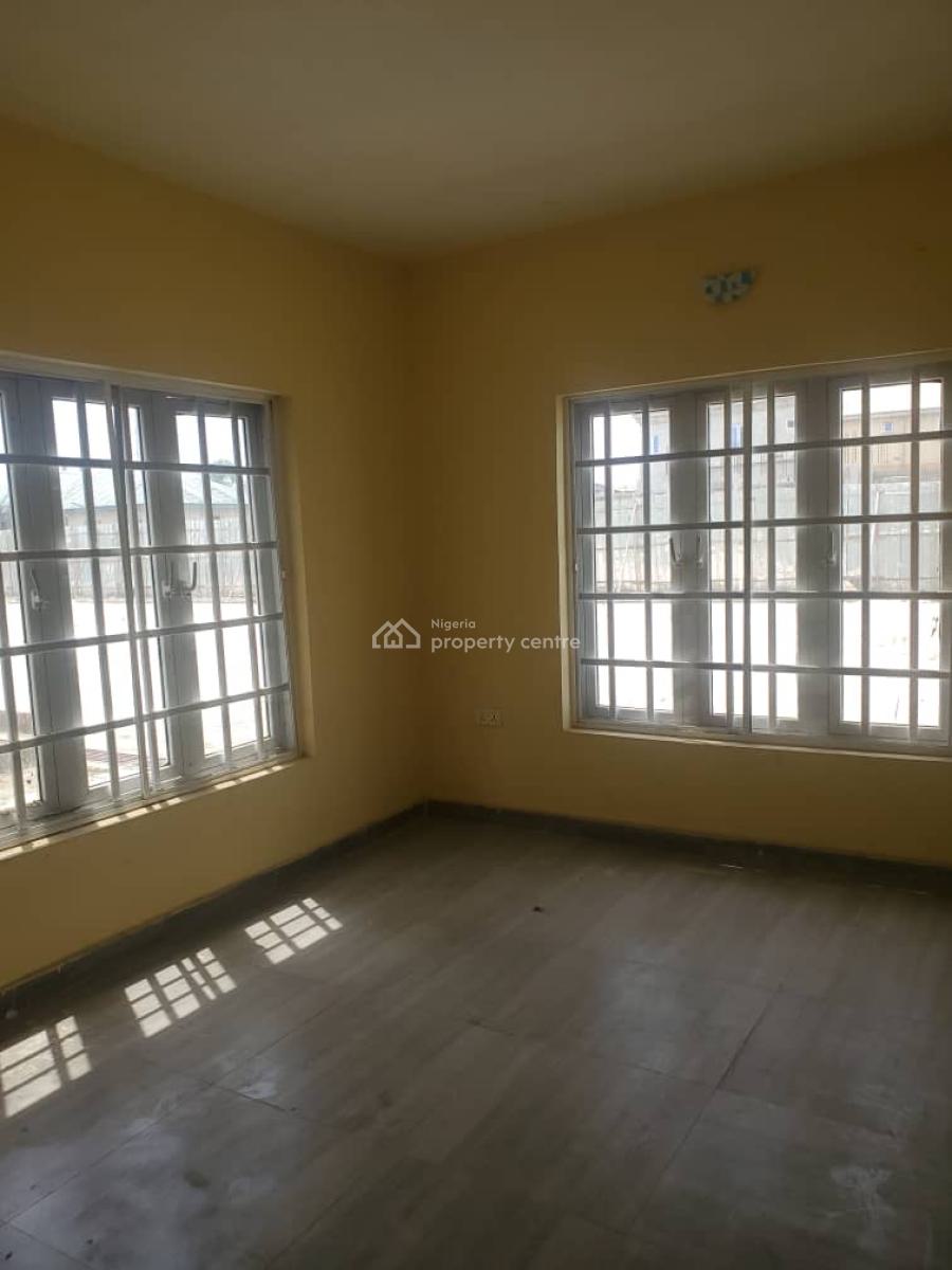 New 3-bedroom Flat (en-suite) at Ipaja. N2.7m P.a(neg), Diamond Estate, Ipaja, Lagos, Flat / Apartment for Rent