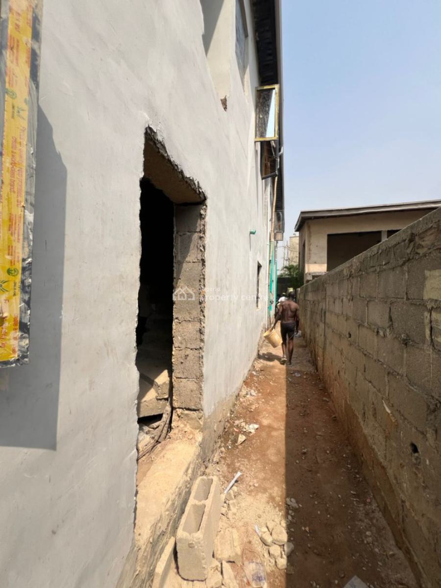 18 Years Long Lease Airbnb Investment in a High Demand Area, Obanikoro, Shomolu, Lagos, Flat / Apartment for Sale