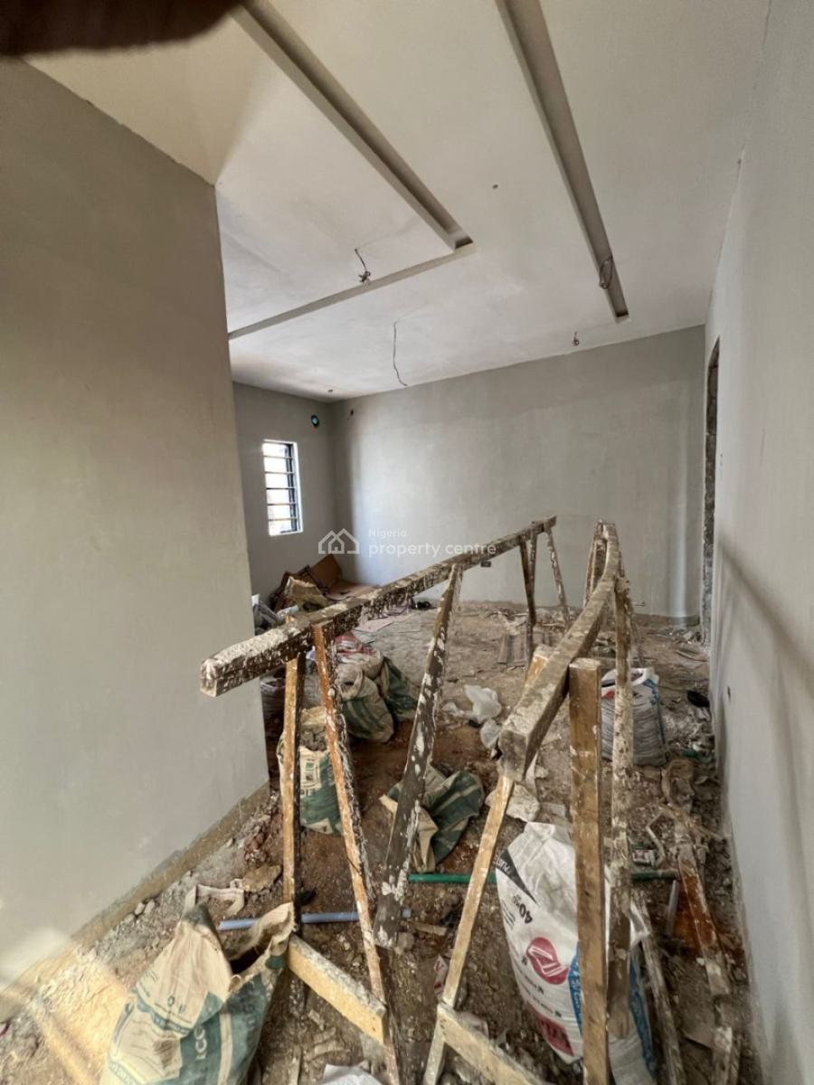 18 Years Long Lease Airbnb Investment in a High Demand Area, Obanikoro, Shomolu, Lagos, Flat / Apartment for Sale