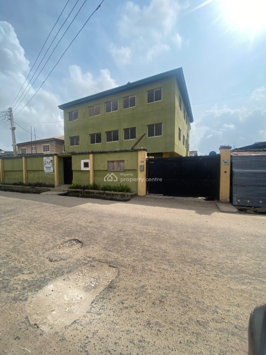 Commercial Building on 695sqm at Ojodu. C of O. N270m (neg), Akinsanya Street, Ojodu, Ojodu Berger, Ojodu, Lagos, Commercial Property for Sale