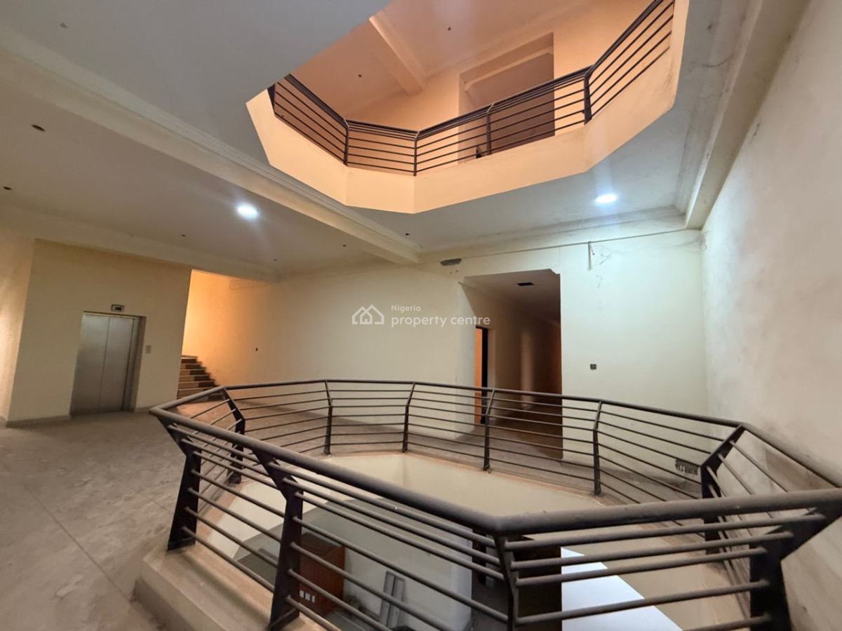 an Office Complex, Zone 4, Wuse, Abuja, Office Space for Sale