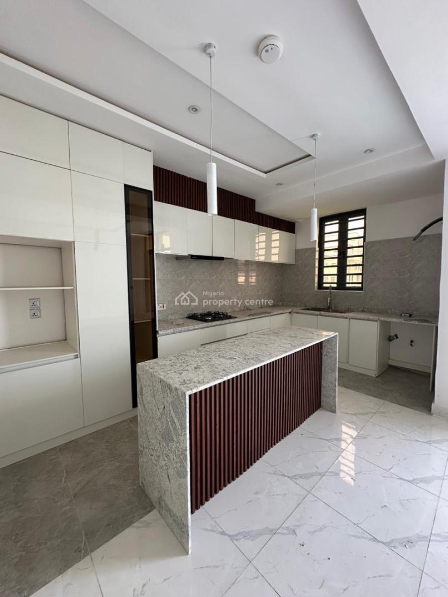 Exquisite 2 Bedroom Apartment with a Gym in a Secure  Estate, Ikate, Lekki, Lagos, Flat / Apartment for Sale