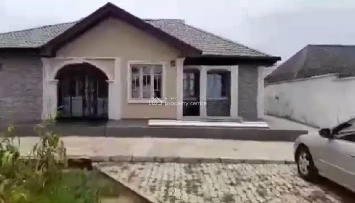Distress 3 Bedroom Bungalow All Rooms Ensuite, Igbolomu, Agric, Ikorodu, Lagos, Detached Bungalow for Sale