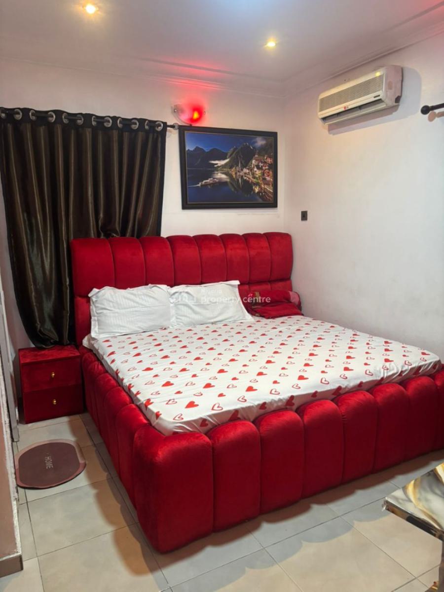 Fully Furnished 4 Bedroom Apartment in a Spacious Compound, Lekki Conservative, Lekki, Lagos, Flat / Apartment Short Let