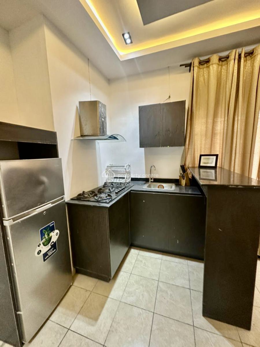 Beautifully Furnished 1 Bedroom Apartment, Lekki Phase 1, Lekki, Lagos, Flat / Apartment for Rent