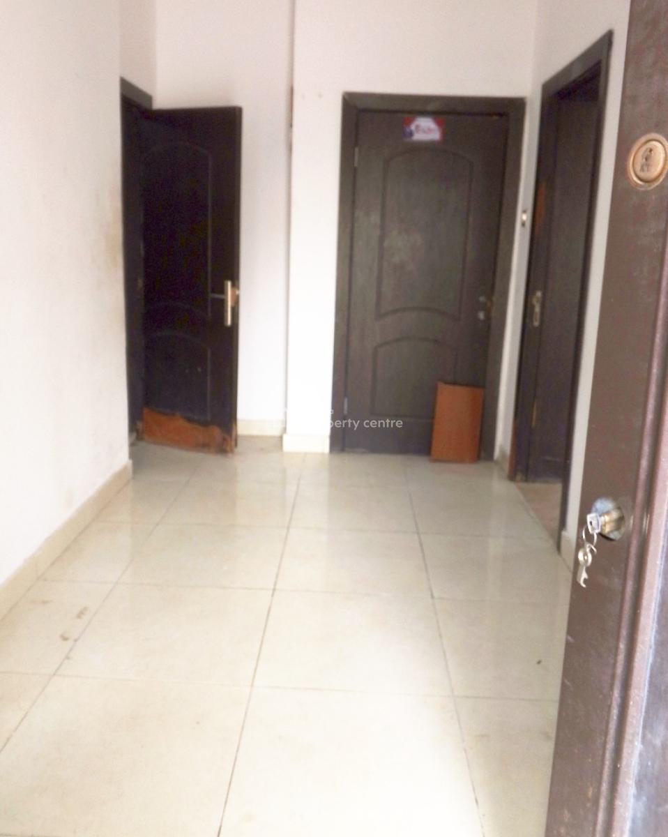 Nice and Standard Mini Flat, Serene and Secure Bera Estate Chevron Lekki, Lekki Expressway, Lekki, Lagos, Mini Flat (room and Parlour) for Rent