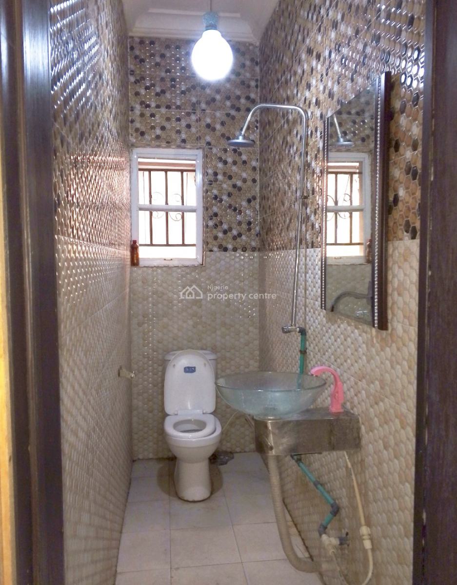 Nice and Standard Mini Flat, Serene and Secure Bera Estate Chevron Lekki, Lekki Expressway, Lekki, Lagos, Mini Flat (room and Parlour) for Rent