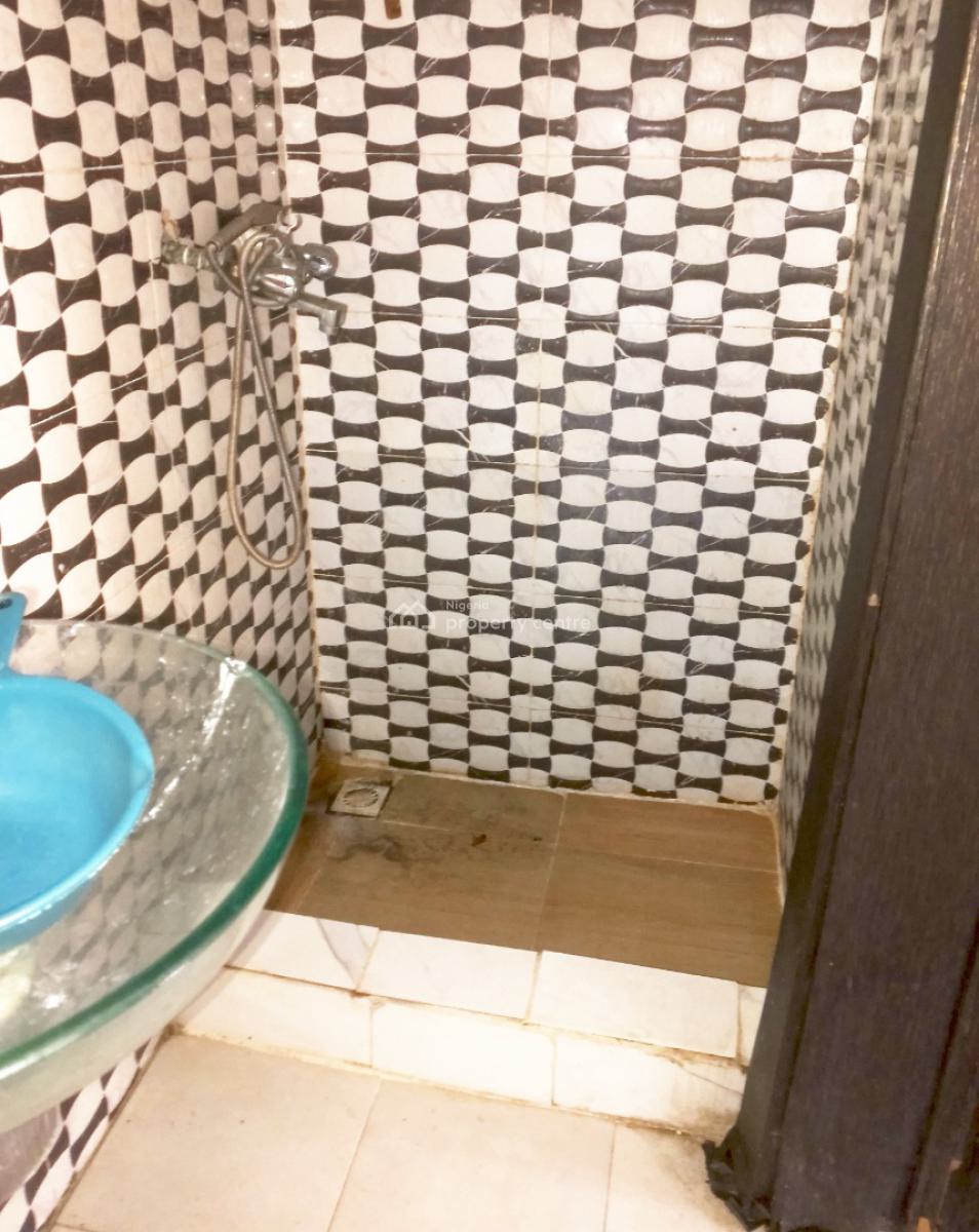 Nice and Standard Mini Flat, Serene and Secure Bera Estate Chevron Lekki, Lekki Expressway, Lekki, Lagos, Mini Flat (room and Parlour) for Rent