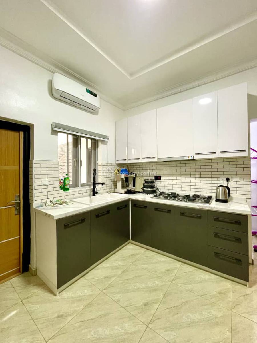 Luxury Furnished 3bedroom Apartment, Orchid Road Opposite Royal Pine Gate 2, Lekki Phase 2, Lekki, Lagos, Flat / Apartment for Rent