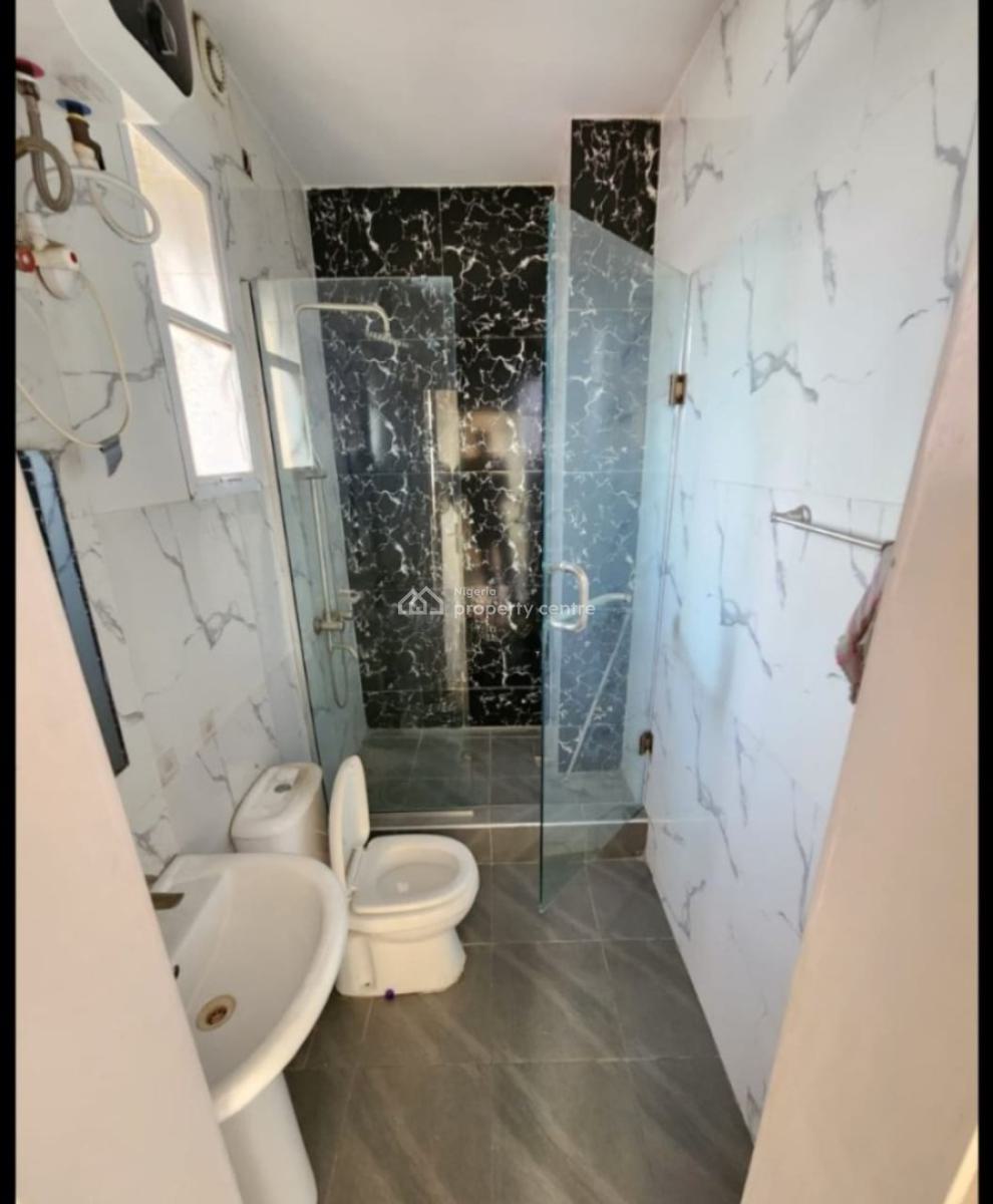 Very Sharp 3 Bedroom Serviced Apartment with Bq, Lekki Right, Lekki Phase 1., Lekki, Lagos, House for Rent