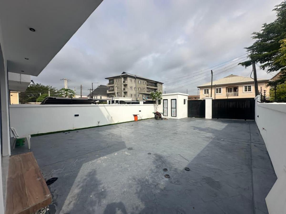 5 Bedroom Fully Detached House, New Road, Lekki, Lagos, Detached Duplex for Sale