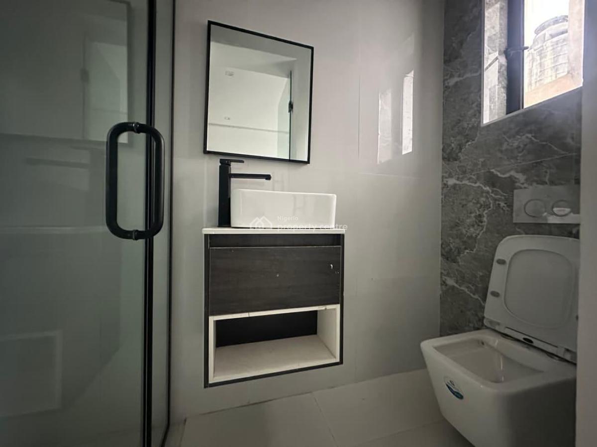 5 Bedroom Fully Detached House, New Road, Lekki, Lagos, Detached Duplex for Sale