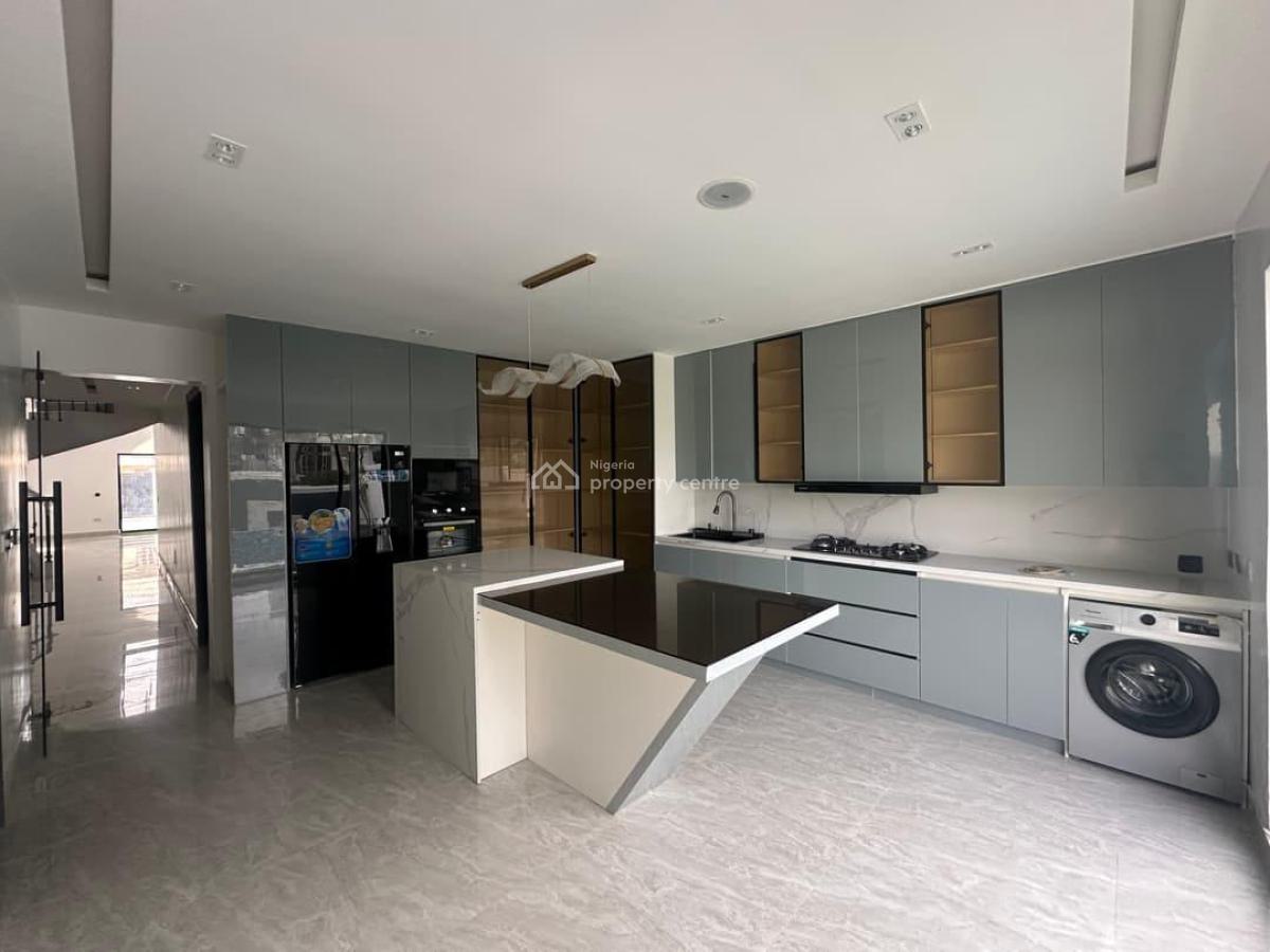 5 Bedroom Fully Detached House, New Road, Lekki, Lagos, Detached Duplex for Sale