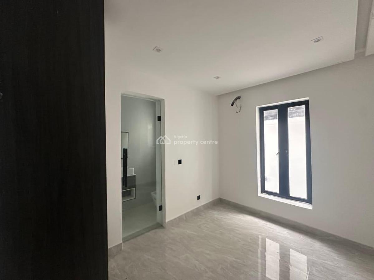 5 Bedroom Fully Detached House, New Road, Lekki, Lagos, Detached Duplex for Sale