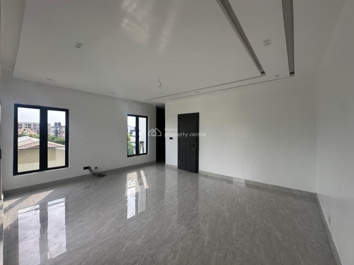 5 Bedroom Fully Detached House, New Road, Lekki, Lagos, Detached Duplex for Sale