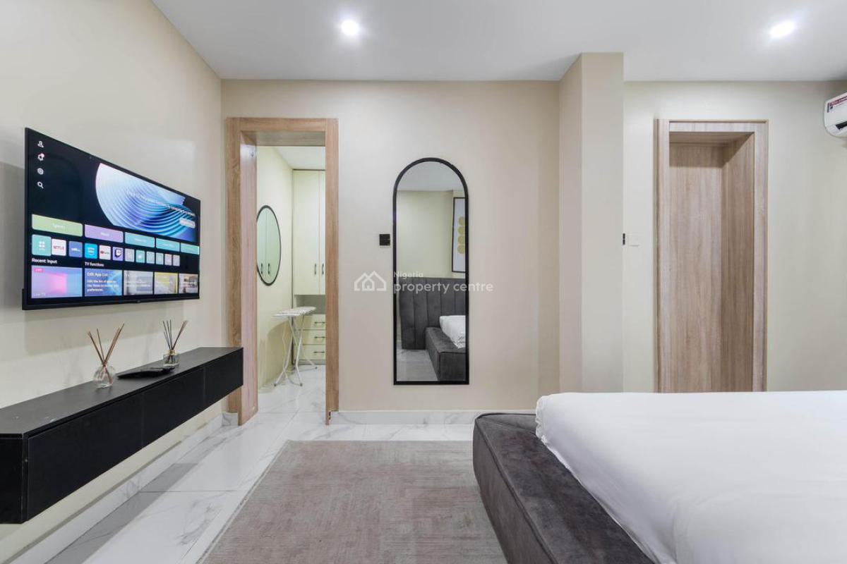 Luxury Brand New 2 Bedroom Apartment with Top Notch Amenities, Housekeeping,balcony,en-suite Rooms ,chef and Lots More, Lekki Phase 1, Lekki, Lagos, Flat / Apartment Short Let