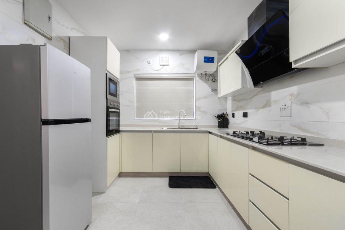 Luxury Brand New 2 Bedroom Apartment with Top Notch Amenities, Housekeeping,balcony,en-suite Rooms ,chef and Lots More, Lekki Phase 1, Lekki, Lagos, Flat / Apartment Short Let