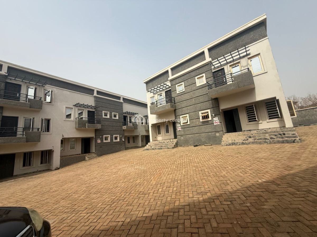 3 Bedroom Terrace, Apo Resettlement, Apo, Abuja, Terraced Duplex for Sale