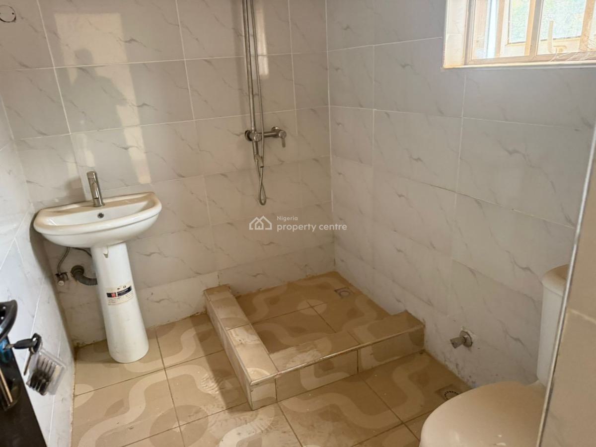 3 Bedroom Terrace, Apo Resettlement, Apo, Abuja, Terraced Duplex for Sale