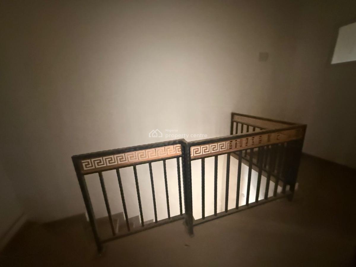 3 Bedroom Terrace, Apo Resettlement, Apo, Abuja, Terraced Duplex for Sale