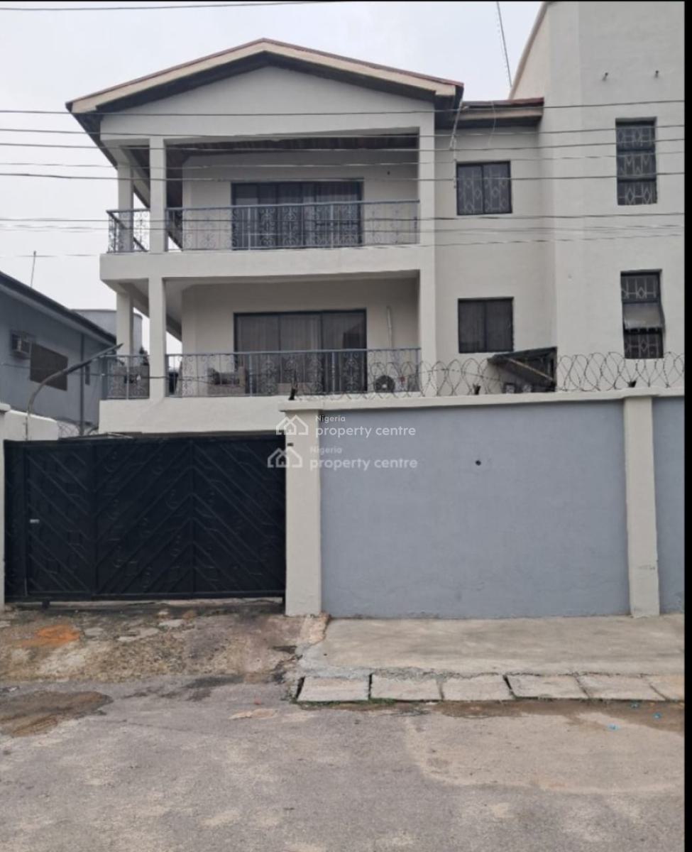 Tastfully Finished and Massively Built 3 Bedroom Apartment, Gra Ikeja, Ikeja, Lagos, Flat / Apartment for Rent