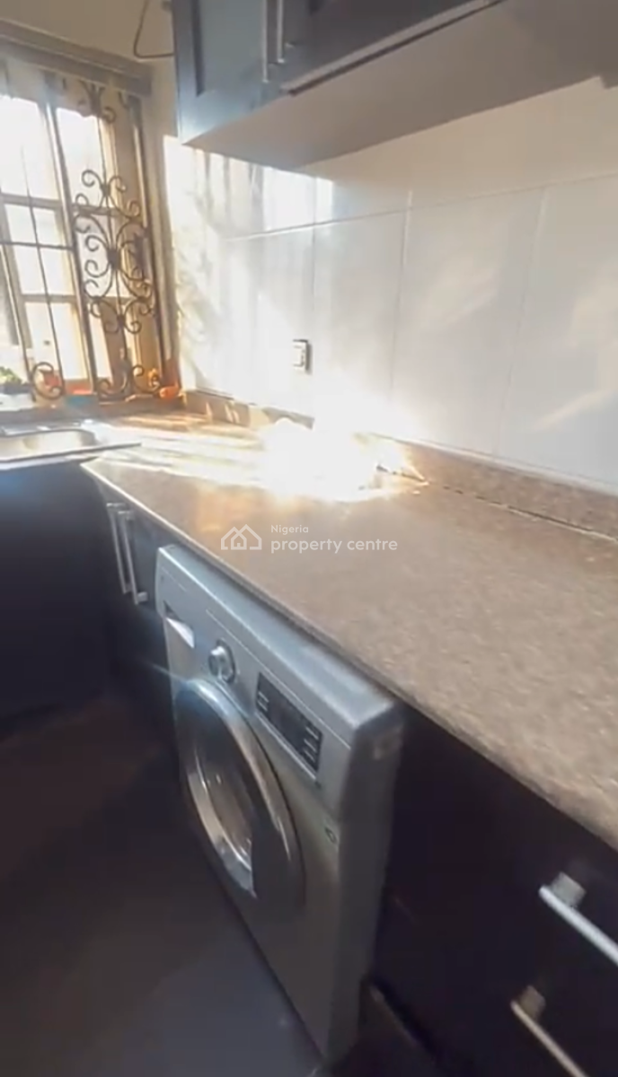 Self Serviced 3bedroom Flat with Bq, U3 Estate Lekki Right, Lekki Phase 1, Lekki, Lagos, Flat / Apartment for Rent