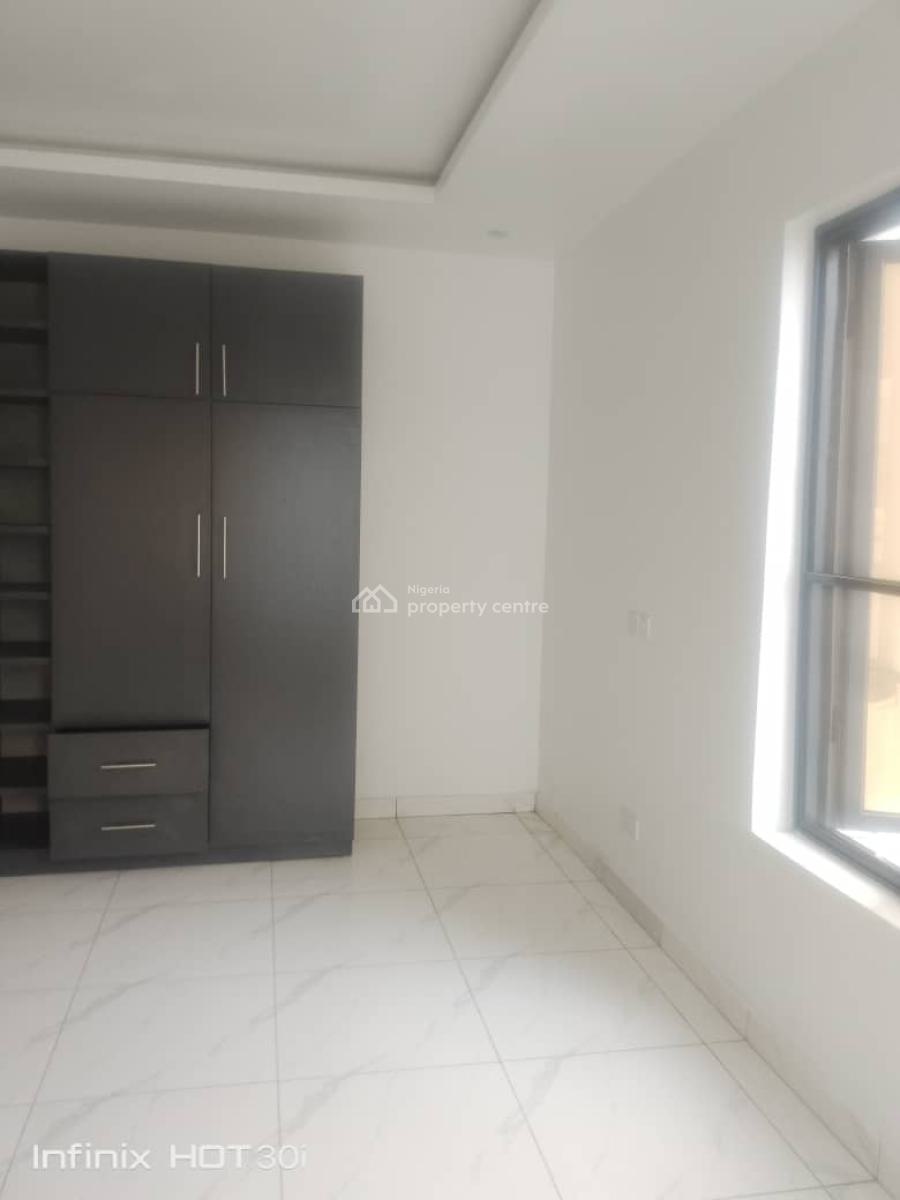 Luxury Standard Ensuit 2 Bedroom Apt Acs/ Elevator/ Pool & More, in a Access Controlled Est Close to Coastal Road, Ikate Elegushi, Lekki, Lagos, Flat / Apartment for Sale