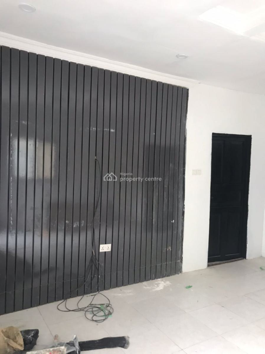 Well Maintained and Renovated 2 Bedroom Apartment, Thomas Estate, Ajah, Lagos, Flat / Apartment for Rent