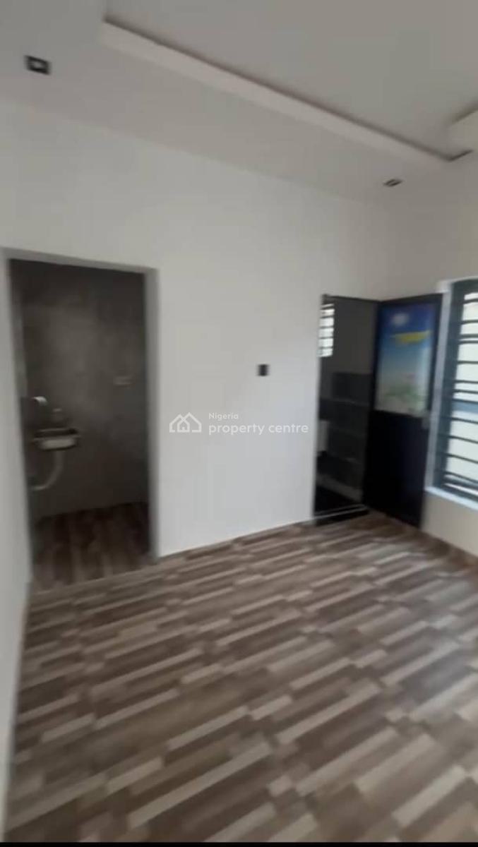 Lovely Sweet Room Self Contain, Yaba, Lagos, Self Contain (single Rooms) for Rent