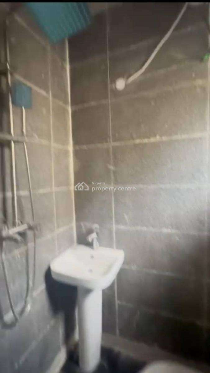 Lovely Sweet Room Self Contain, Yaba, Lagos, Self Contain (single Rooms) for Rent