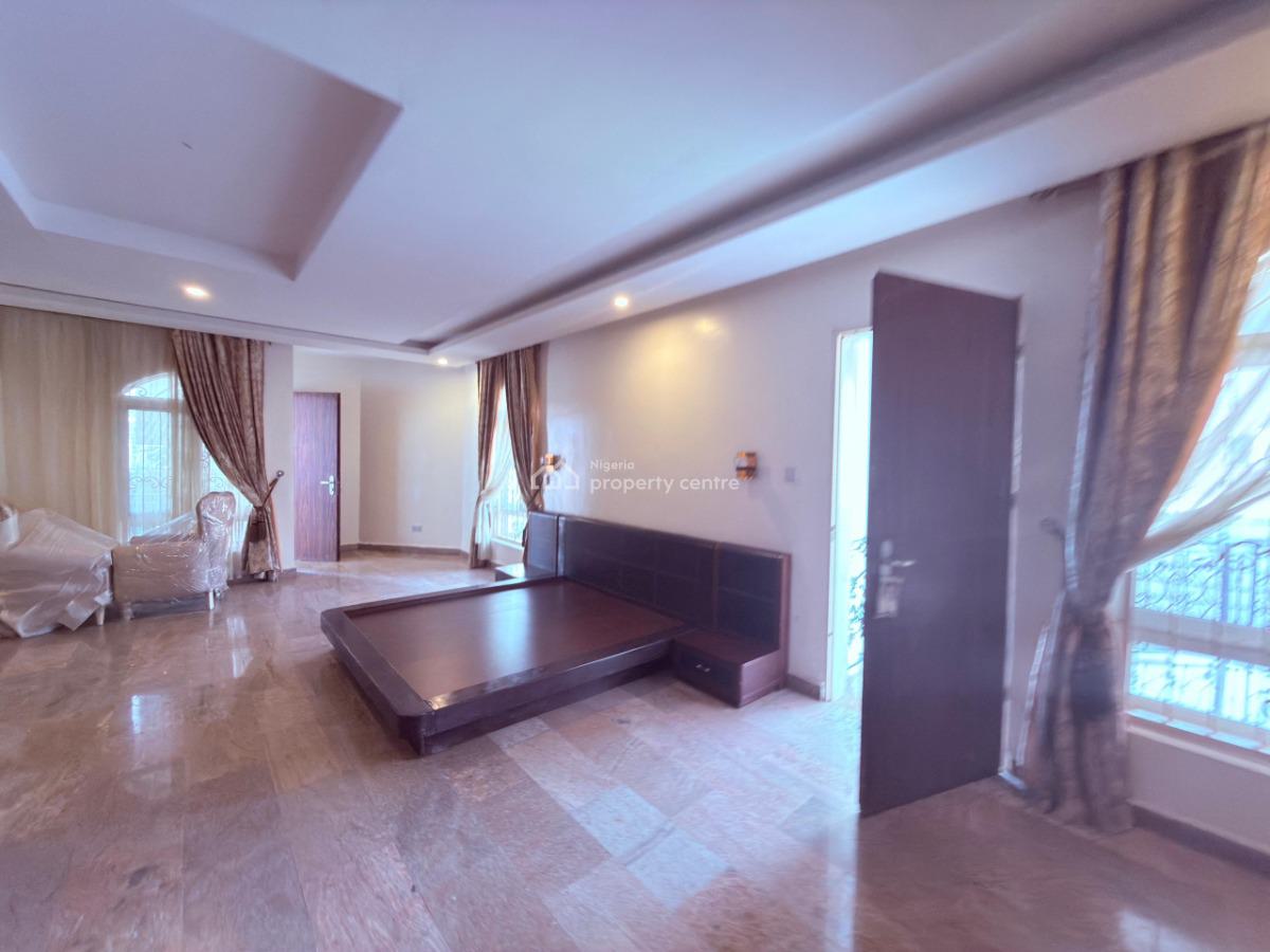 Exquisitely Built 8-bedroom Mansion, Guzape District, Abuja, House for Sale