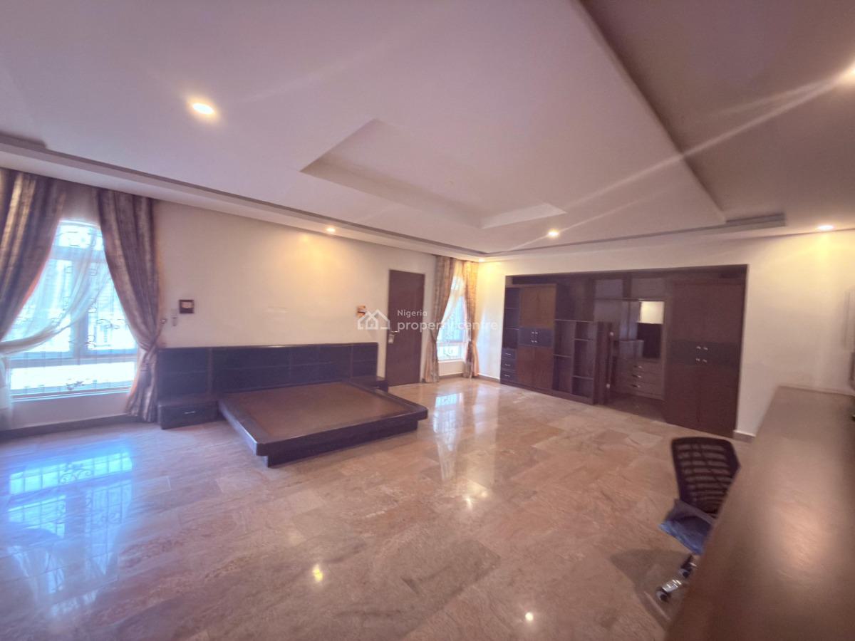Exquisitely Built 8-bedroom Mansion, Guzape District, Abuja, House for Sale