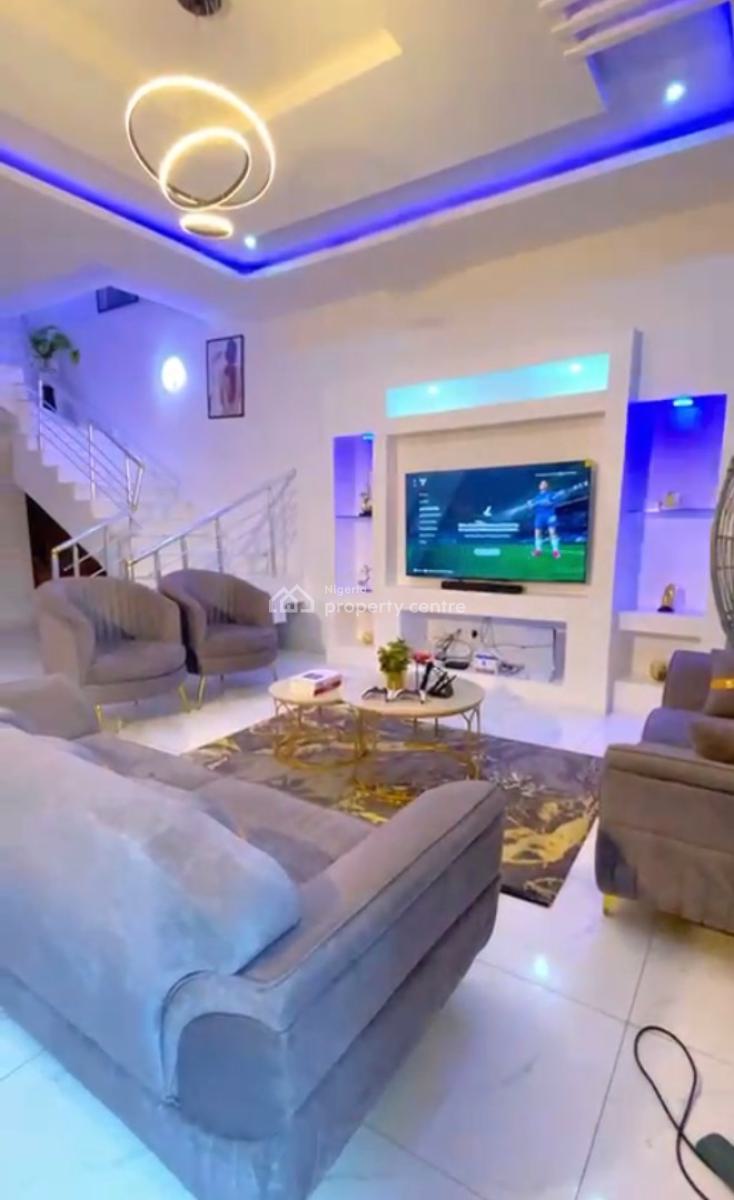 Sweet 4bedroom, Ikota, Lekki, Lagos, Semi-detached Duplex for Rent