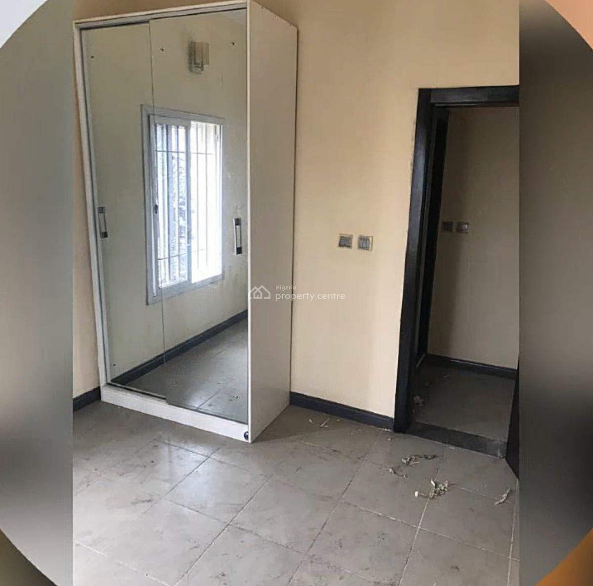 Standard, Modernly Built 3 Bedroom Apartment with Bq, Alagomeji, Yaba, Lagos, Flat / Apartment for Rent