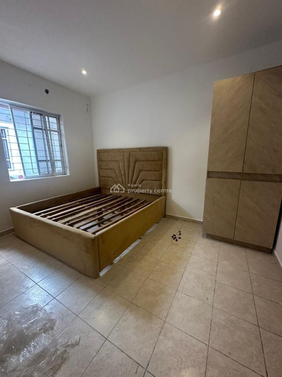 Quiet Four-room Office Space, Off Admiralty, Lekki Phase 1, Lekki, Lagos, Commercial Property for Rent