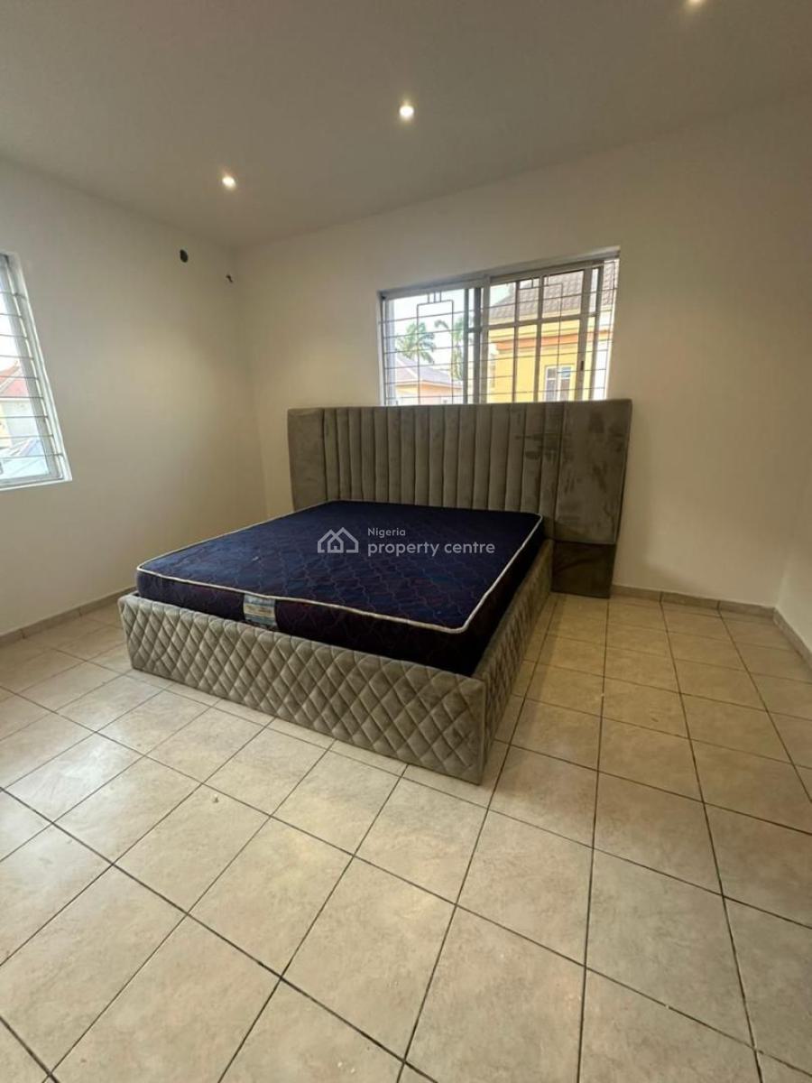 Quiet Four-room Office Space, Off Admiralty, Lekki Phase 1, Lekki, Lagos, Commercial Property for Rent